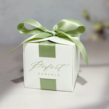 Load image into Gallery viewer, 4 Piece Velvet Lustre Gift Box 4件裝優雅丝絨禮盒