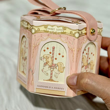 Load image into Gallery viewer, 6 Piece Whimsical Carousel Gift Box 6件裝夢幻旋轉木馬禮盒