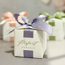 Load image into Gallery viewer, 4 Piece Velvet Lustre Gift Box 4件裝優雅丝絨禮盒