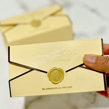 Load image into Gallery viewer, 5 Piece Special Treats Box 5件裝黑金信使禮盒