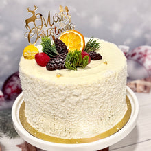 Load image into Gallery viewer, 6" Pandan Coconut Cream Yule Log Cake 班蘭椰子忌廉聖誕蛋糕