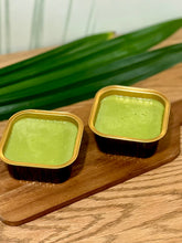 Load image into Gallery viewer, 9 Piece Pandan Dessert Platter Mid-Autumn Gift Set 9件裝班蘭甜品盤中秋禮盒