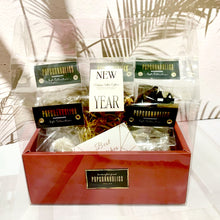 Load image into Gallery viewer, Assorted Treats CNY Gift Hamper 什錦新年美食禮籃