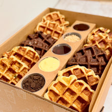 Load image into Gallery viewer, 12 Piece Liege Waffles Party Box 12件裝列日窩夫派對盒